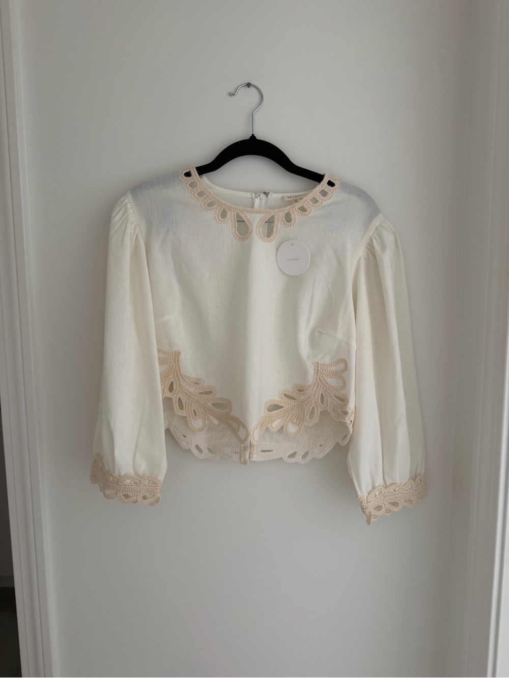 NWT - Vici Collection - Two Piece Mini Skirt Set - White & Cream - Picture 3 of 7